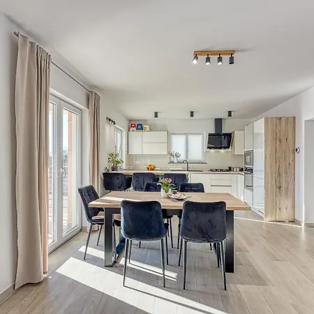 Gostinjska kuća House Sunrise 4*